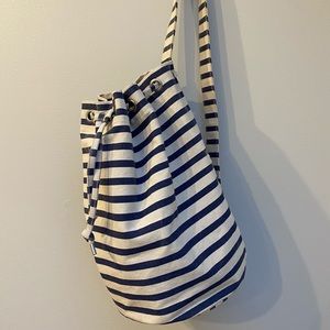 Baggu sling bag